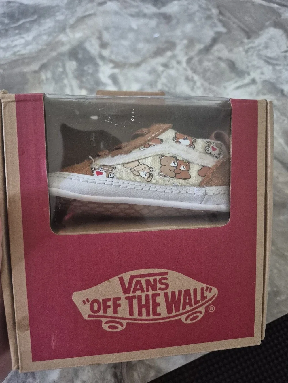 Vans Old Skool Unisex Baby Sneakers Teddy Bear Size 3 - 6 Months